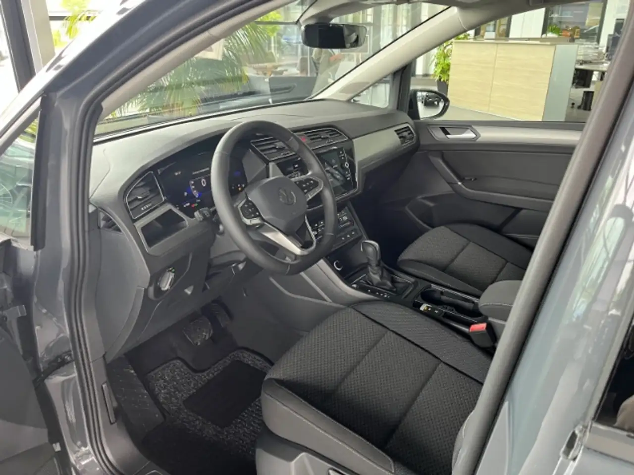 Volkswagen Touran 10