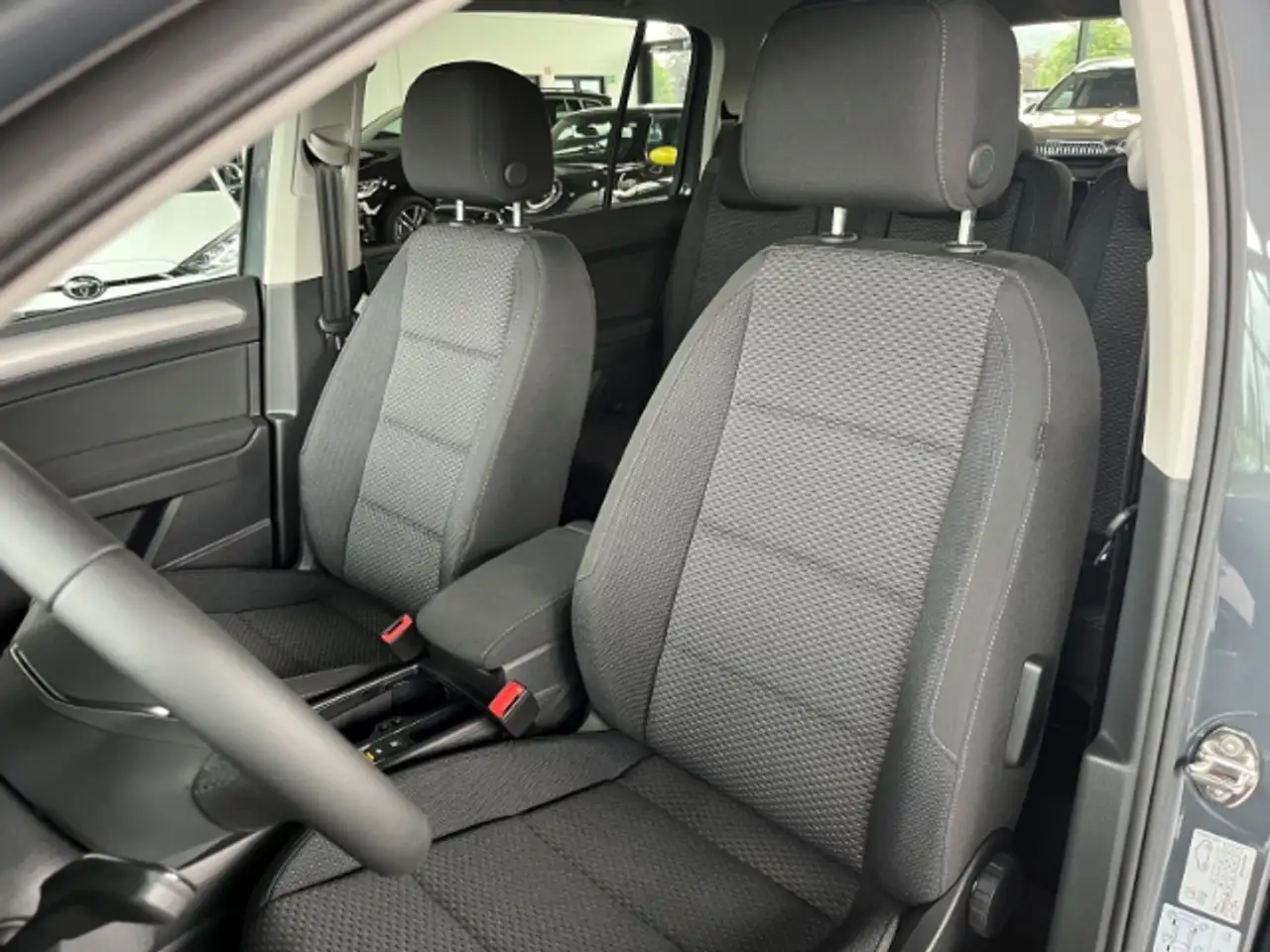 Volkswagen Touran 11