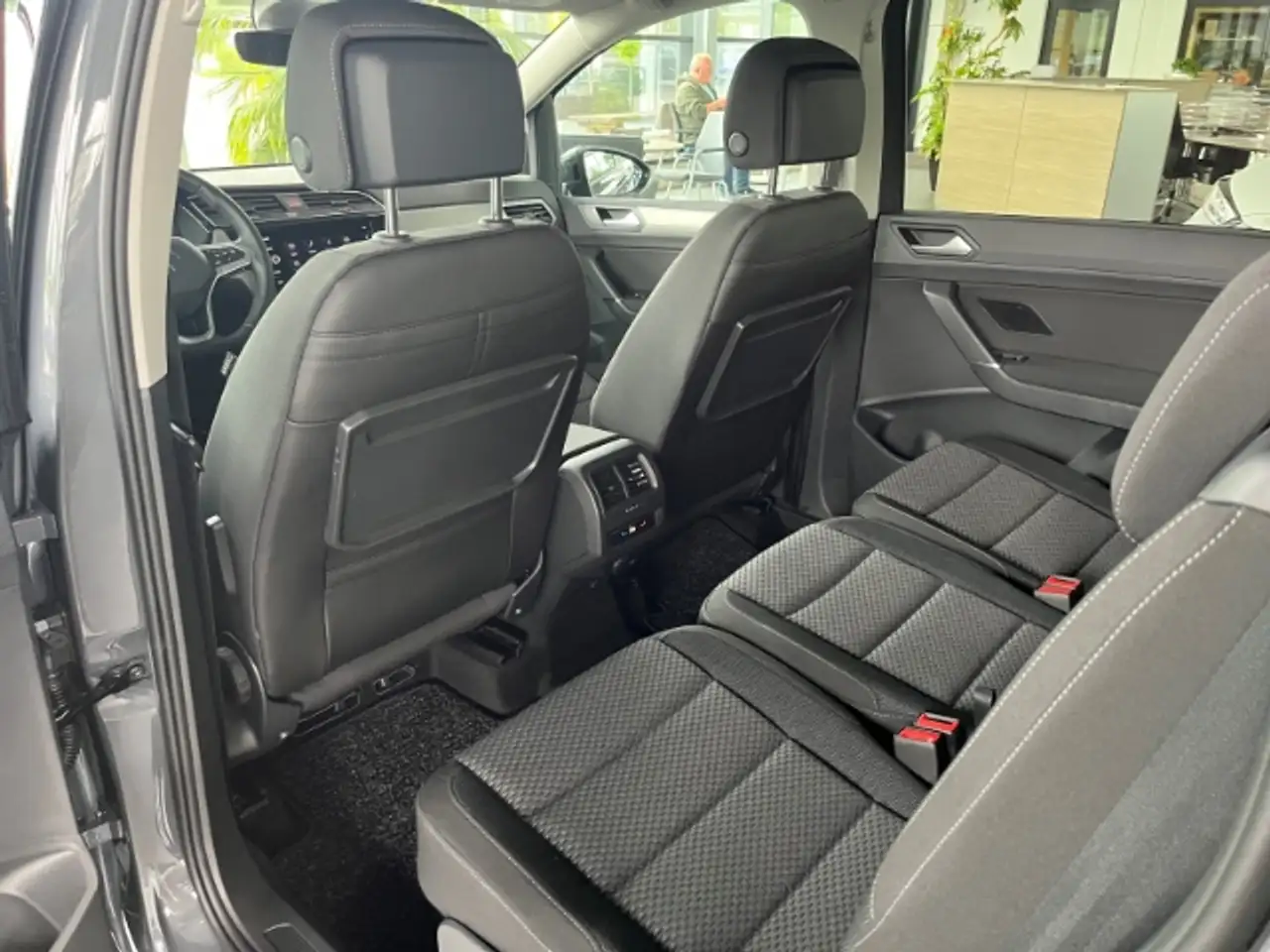 Volkswagen Touran 12