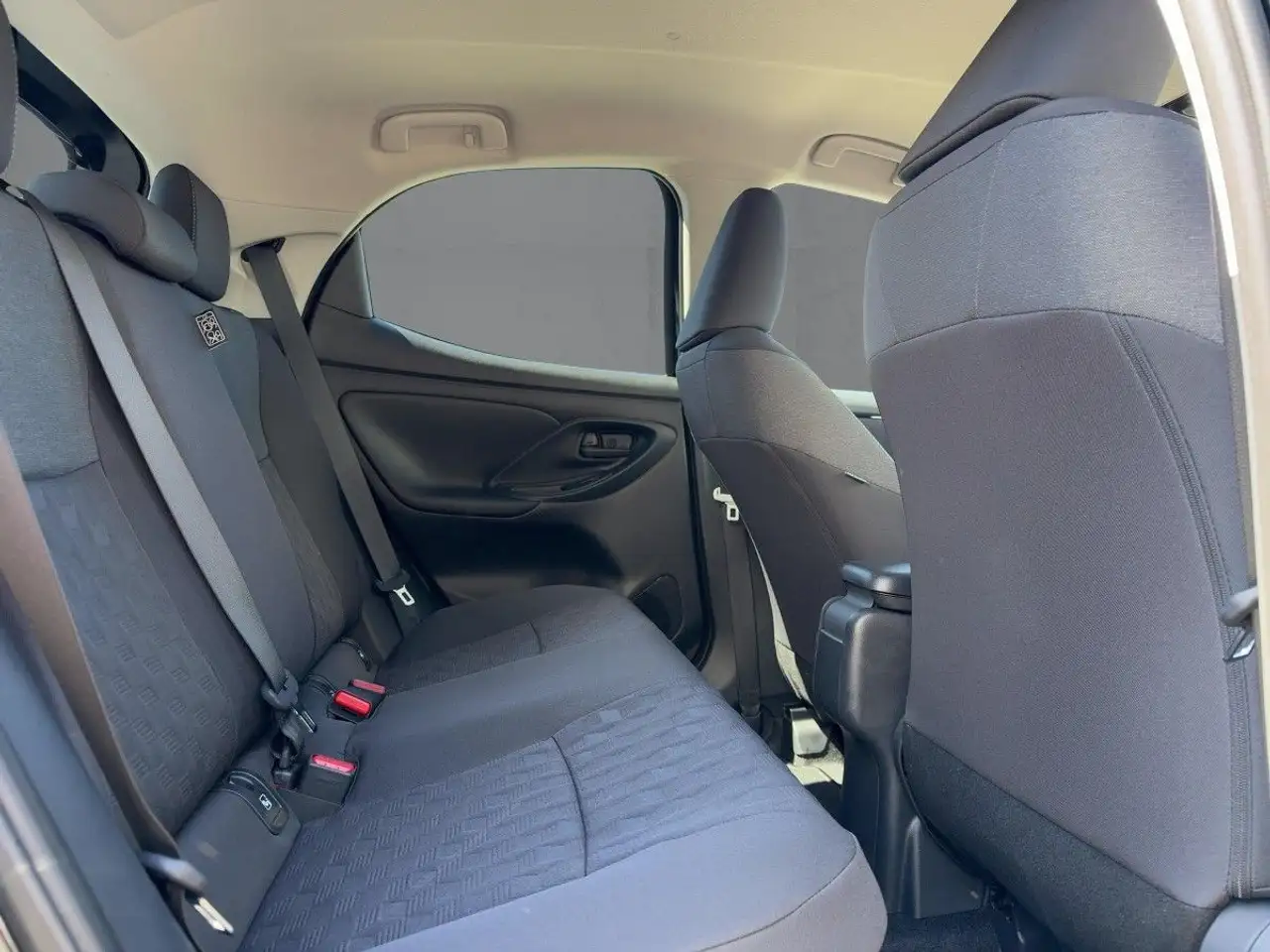 Toyota Yaris 13