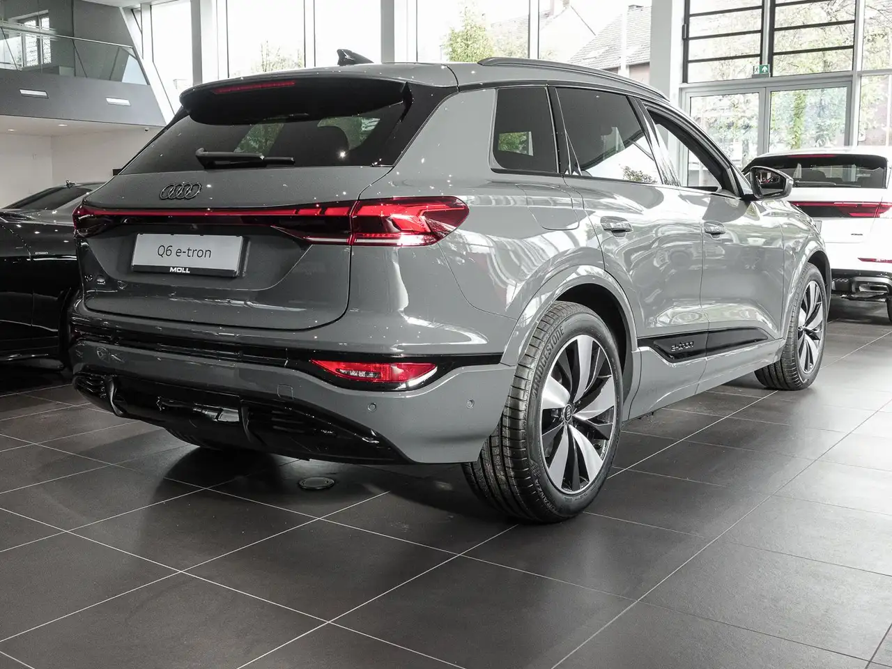 Audi Q6 3