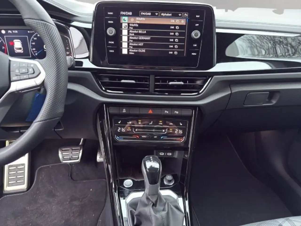 Volkswagen T-Roc 12