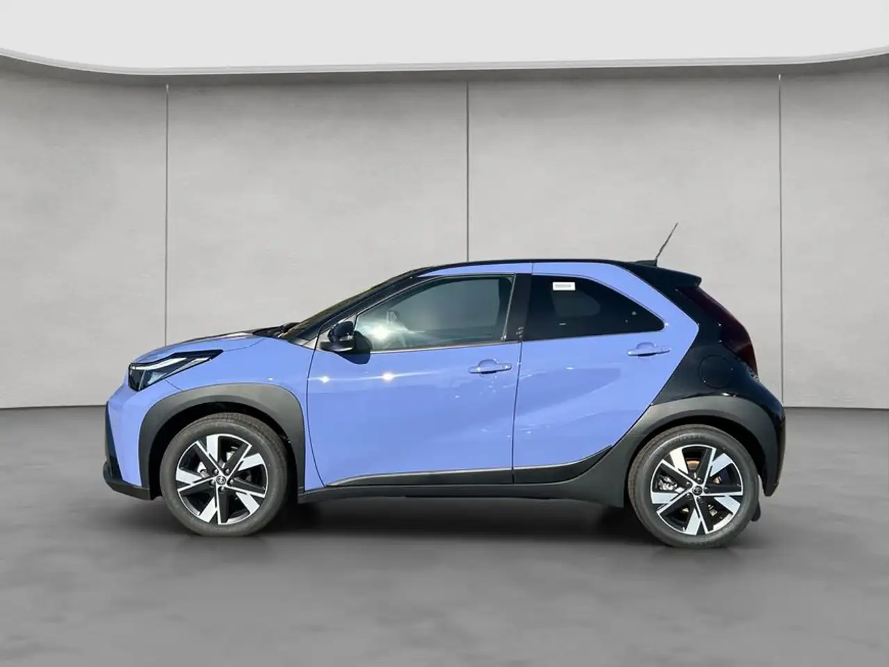 Toyota Aygo X 2
