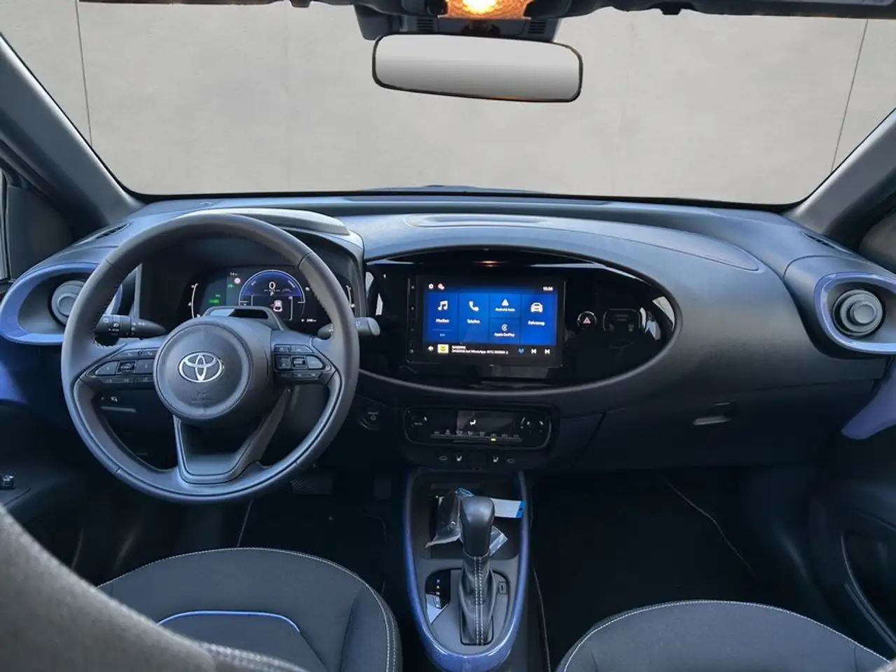 Toyota Aygo X 12
