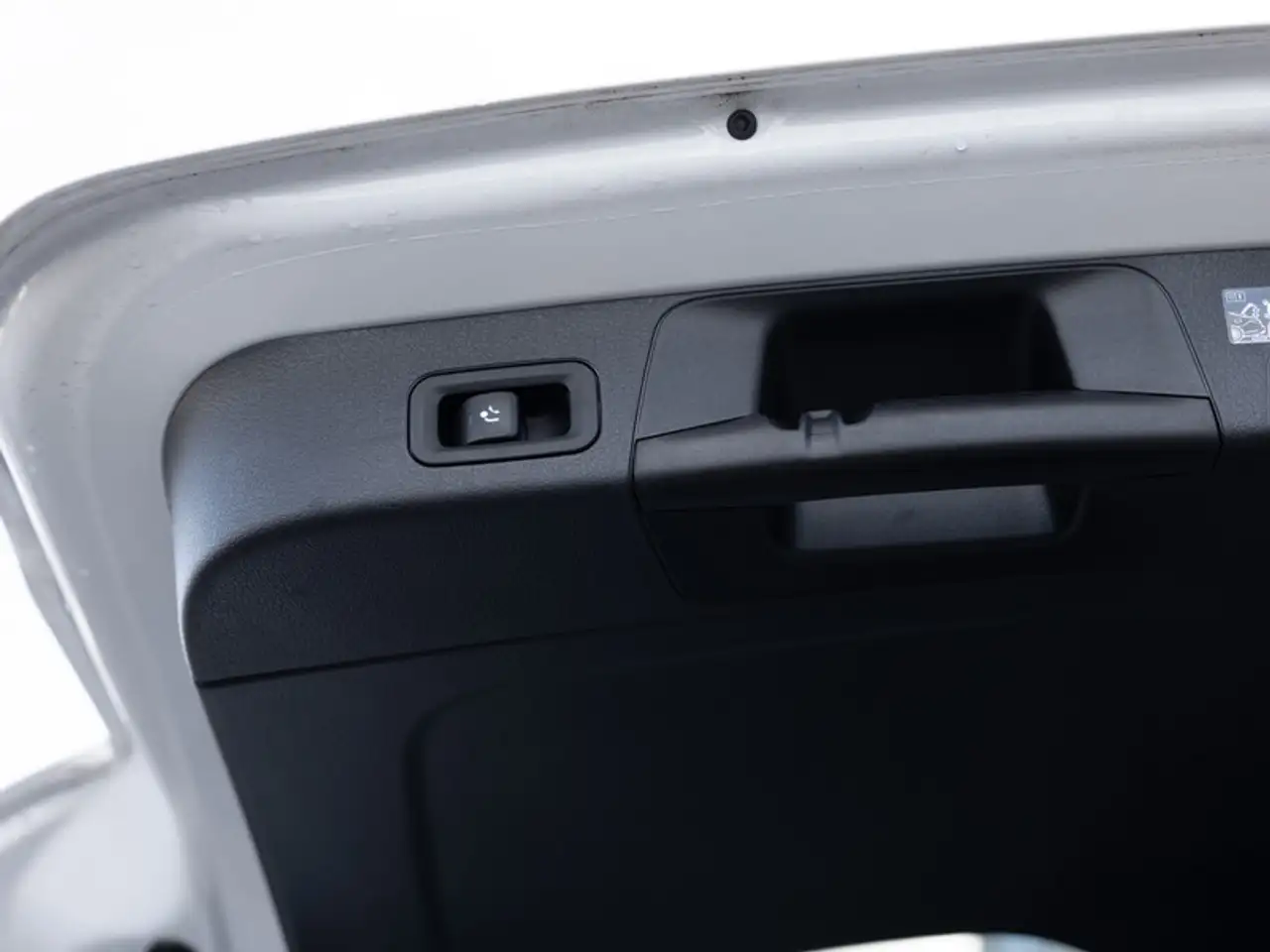 Mercedes-Benz GLB 200 9
