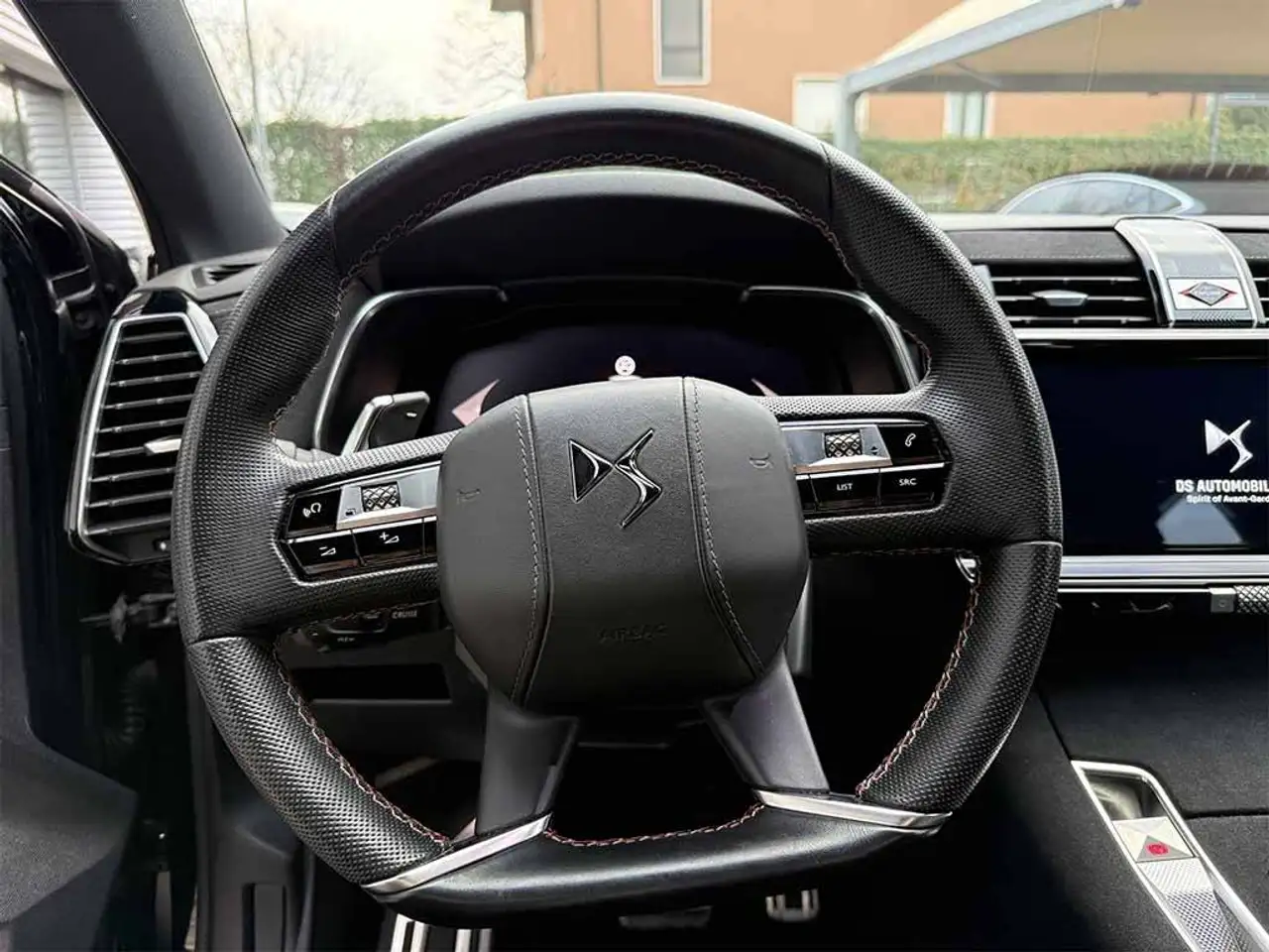 DS Automobiles DS 7 11