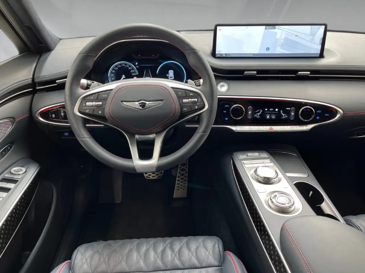 Genesis GV70 11