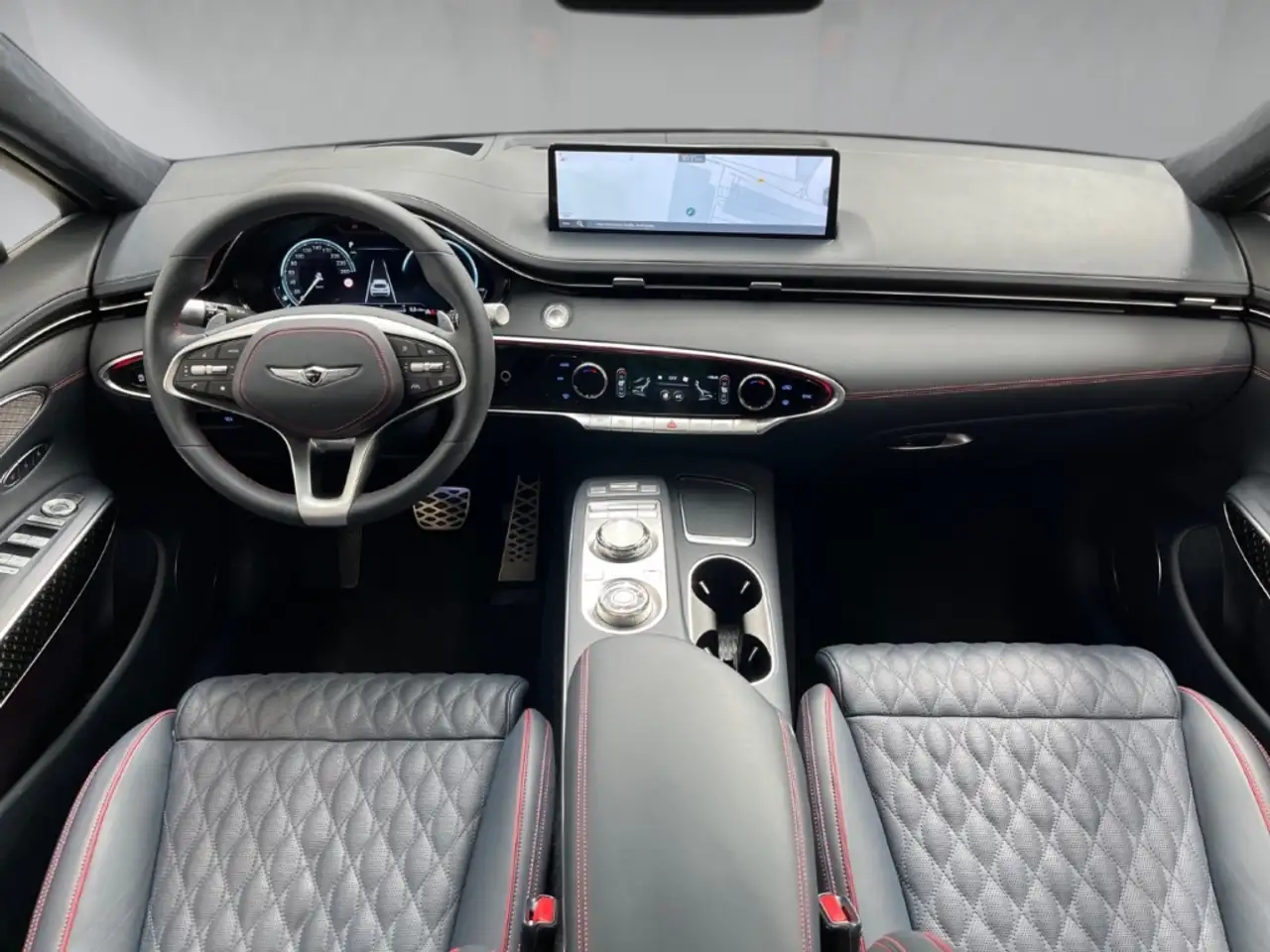 Genesis GV70 12