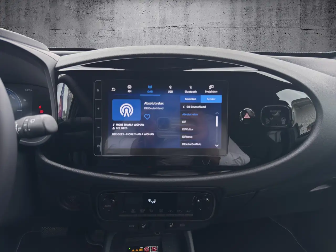 Toyota Aygo X 15