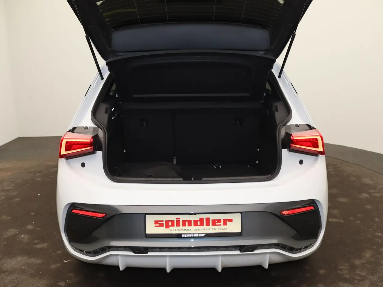 Cupra Born 9