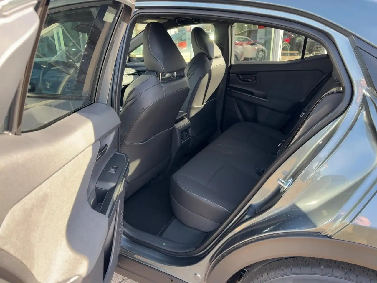 Toyota C-HR 12