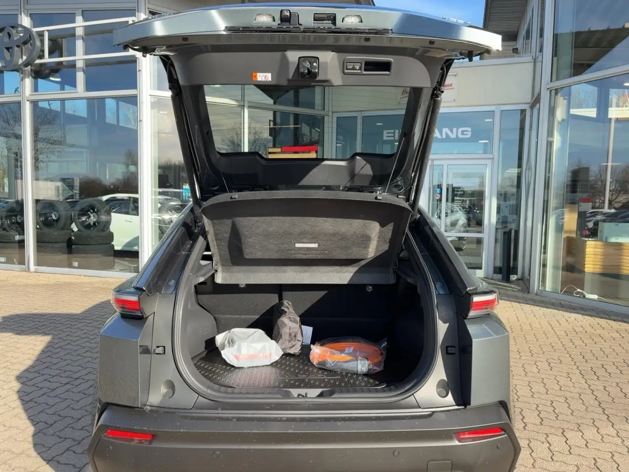 Toyota C-HR 13