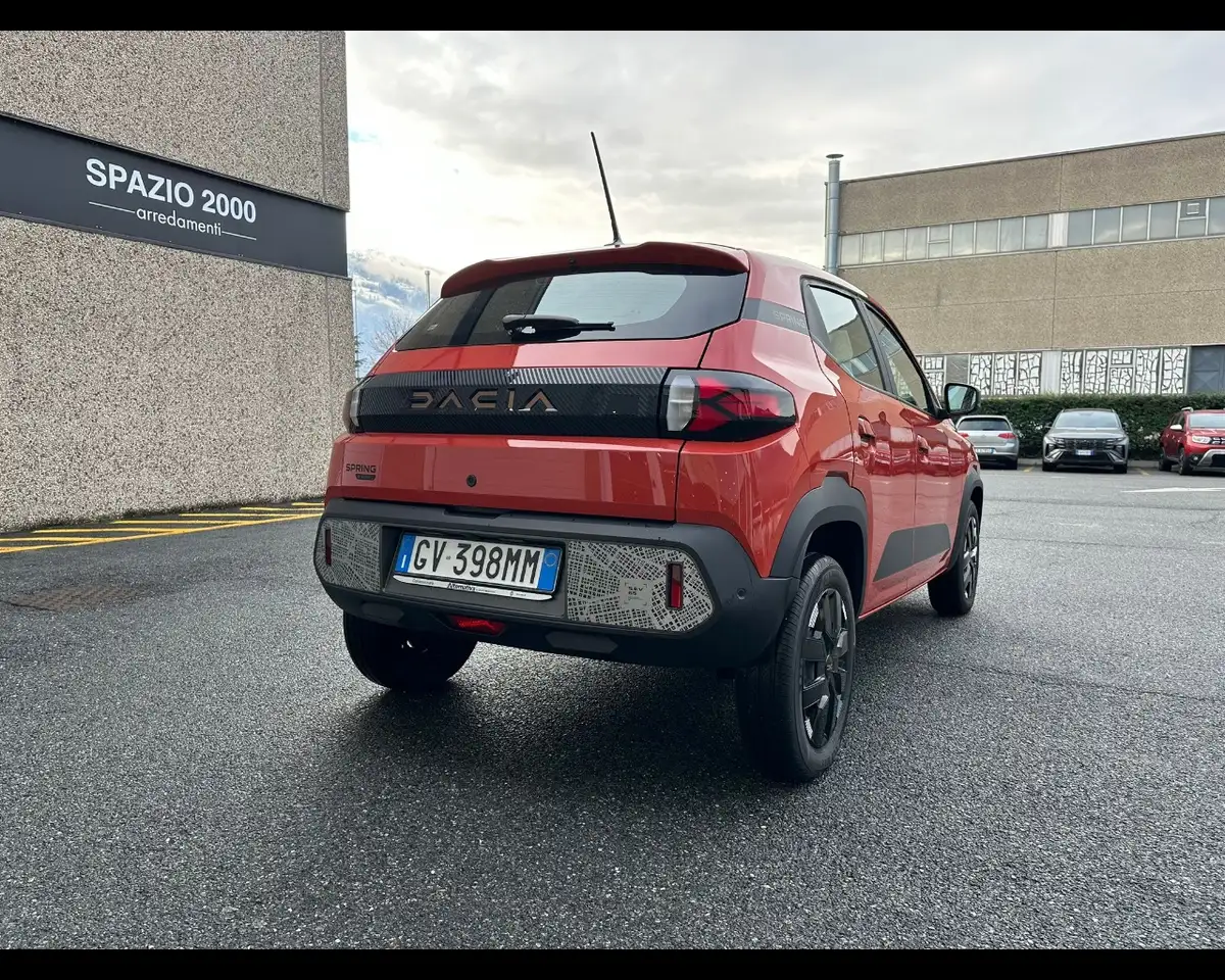 Dacia Spring 7