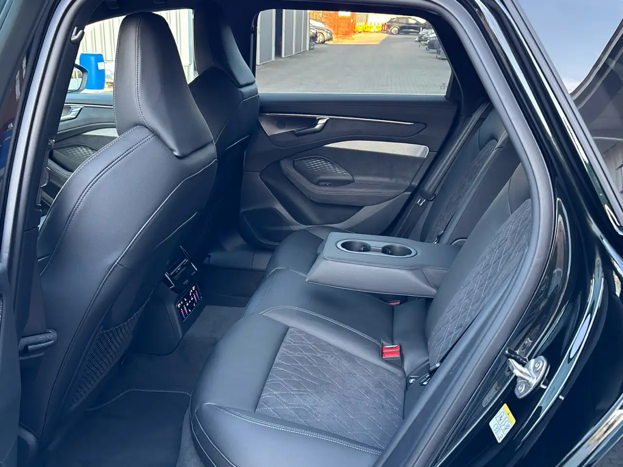 Audi A6 11