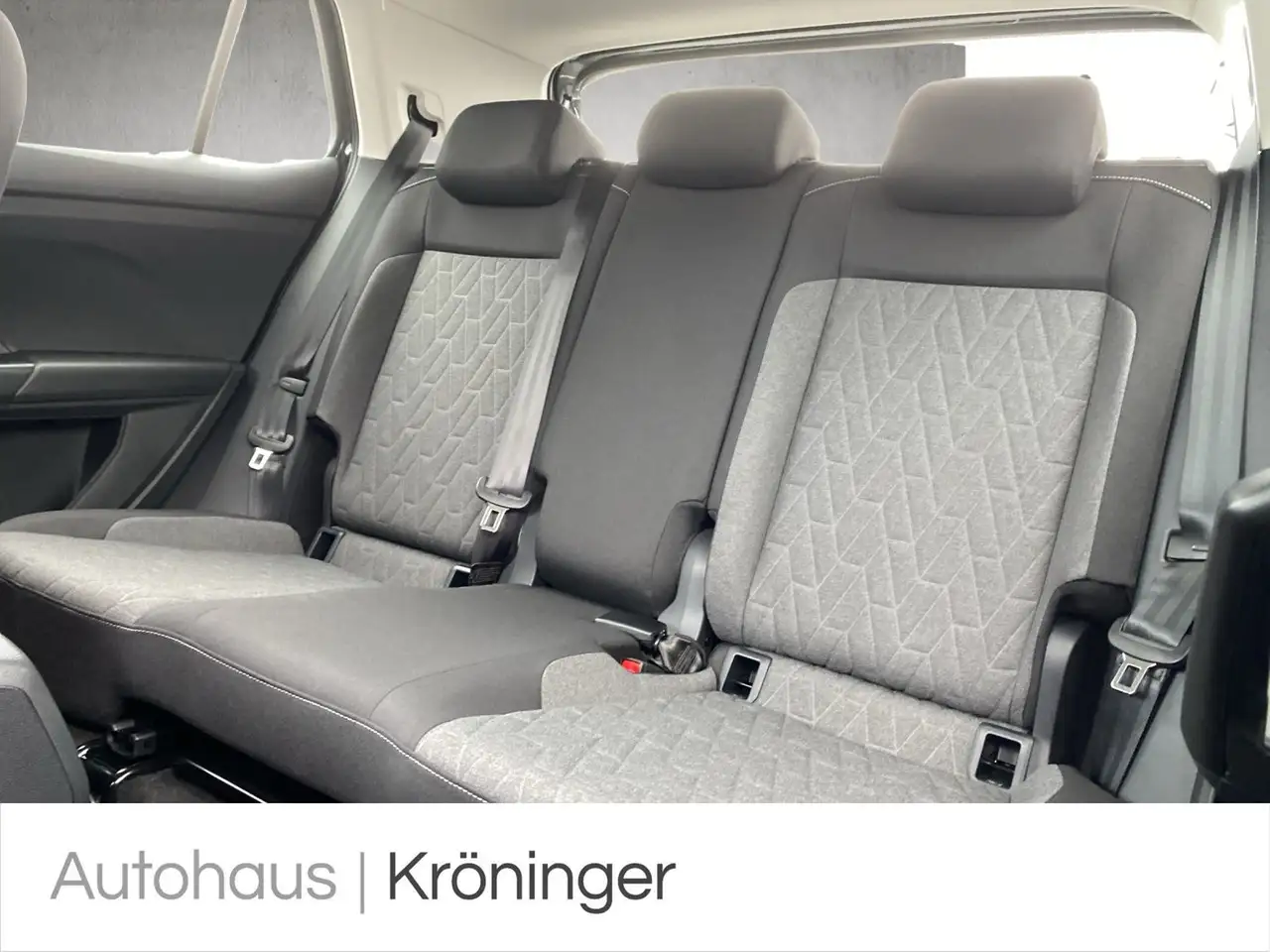 Volkswagen T-Cross 10