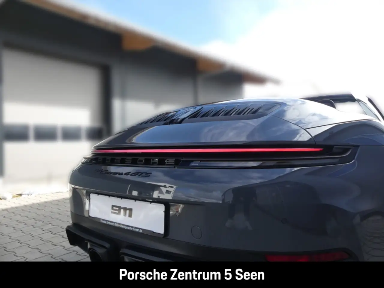 Porsche 992 II 9