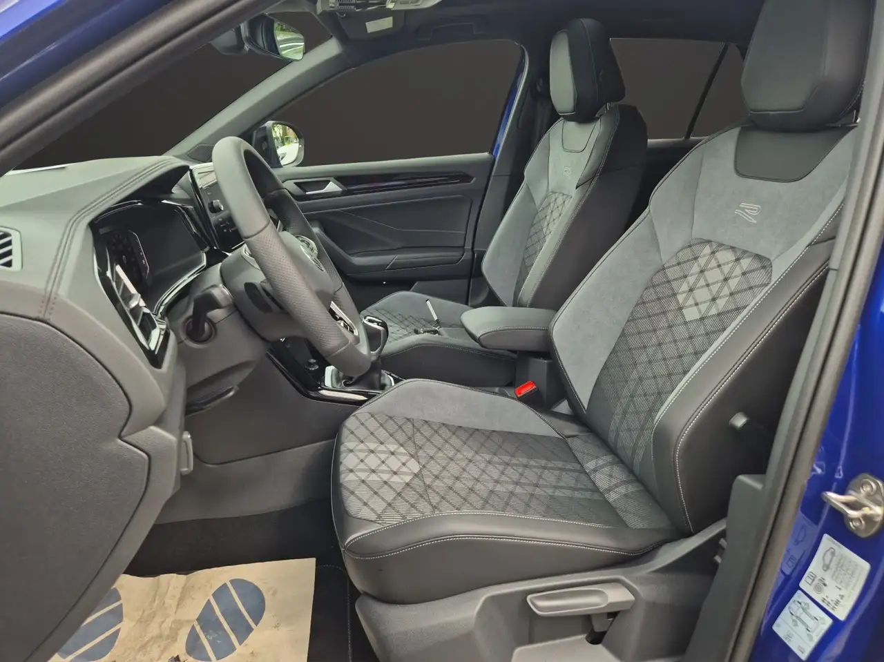 Volkswagen T-Roc 9