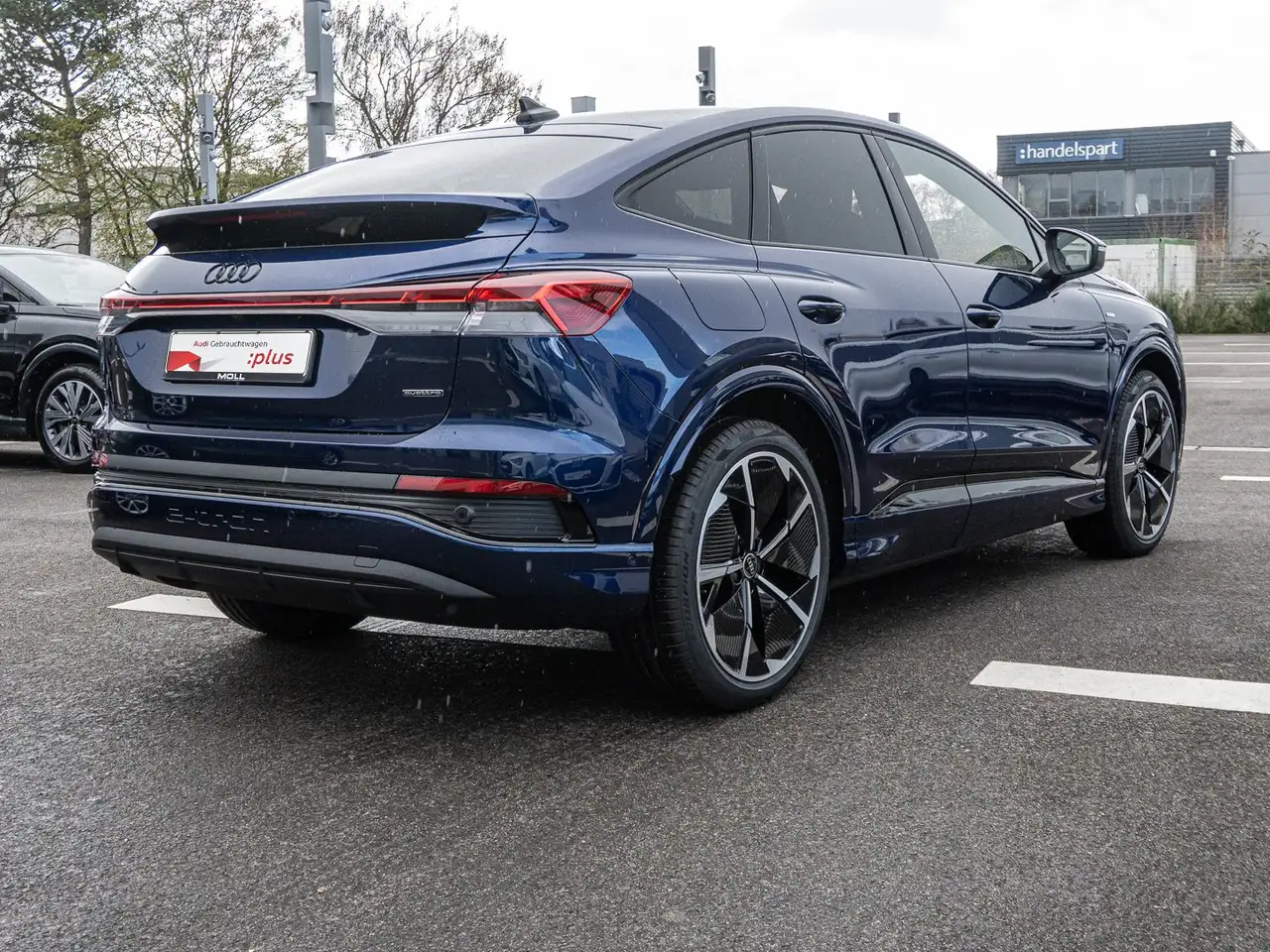 Audi Q4 3