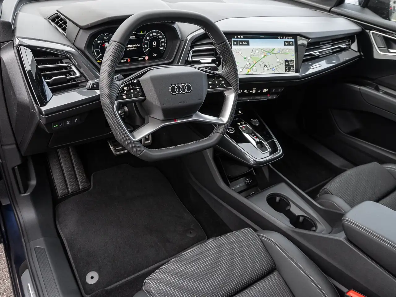 Audi Q4 7