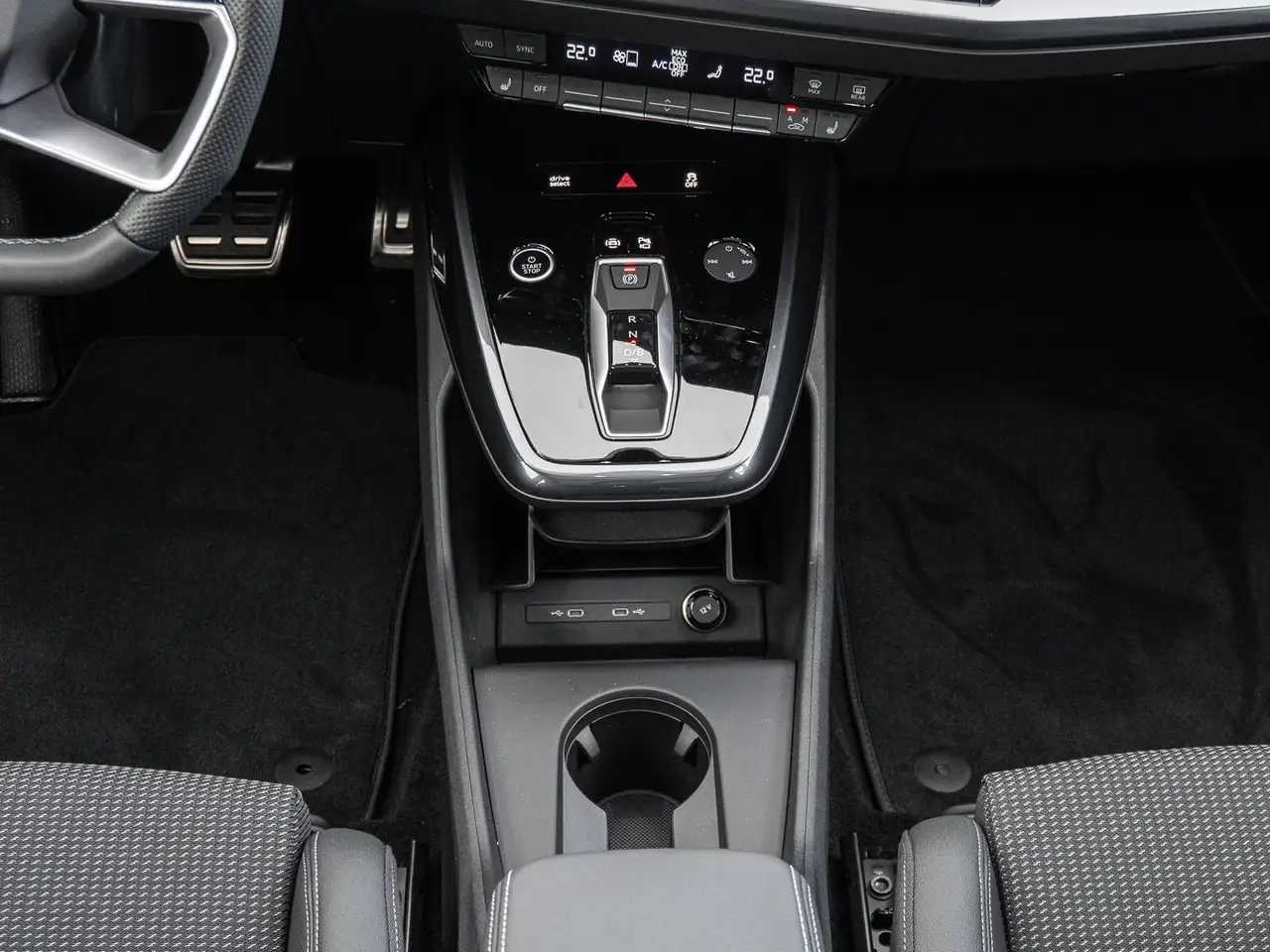 Audi Q4 12