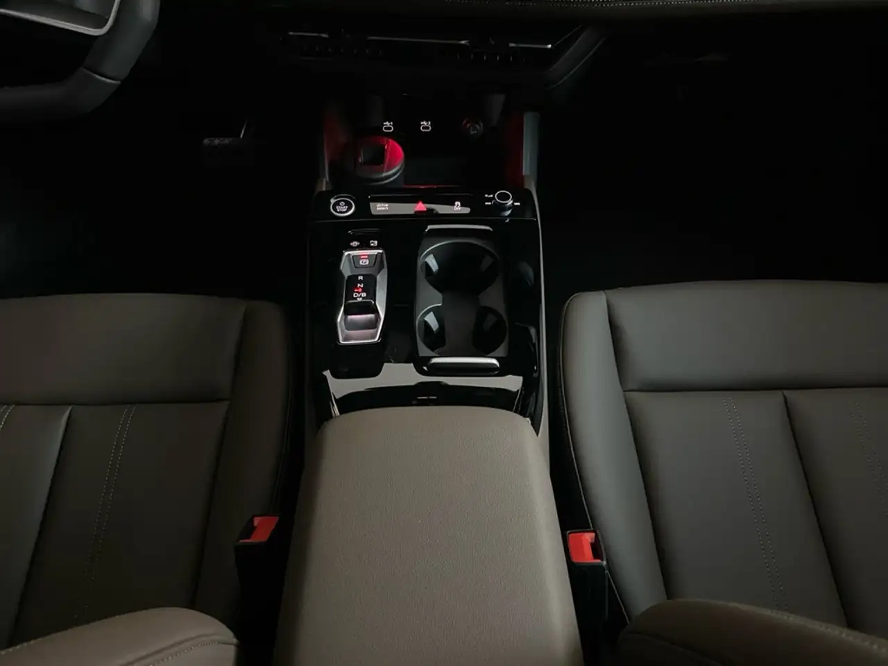 Audi A6 11