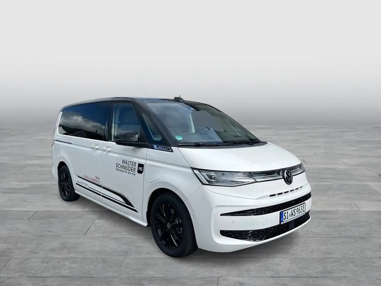 Volkswagen T7 Multivan 13