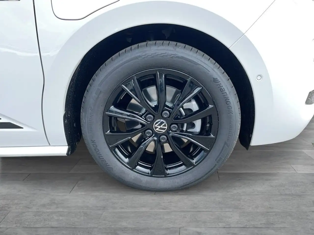 Volkswagen T7 Multivan 16