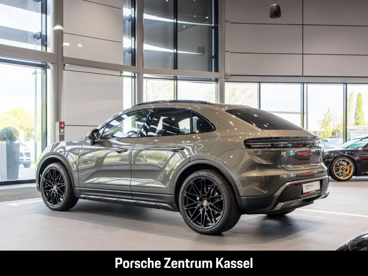 Porsche Macan 3