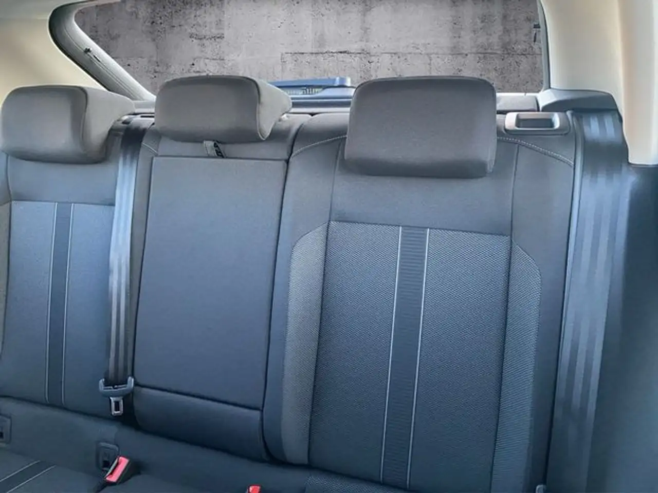 Volkswagen T-Roc 13
