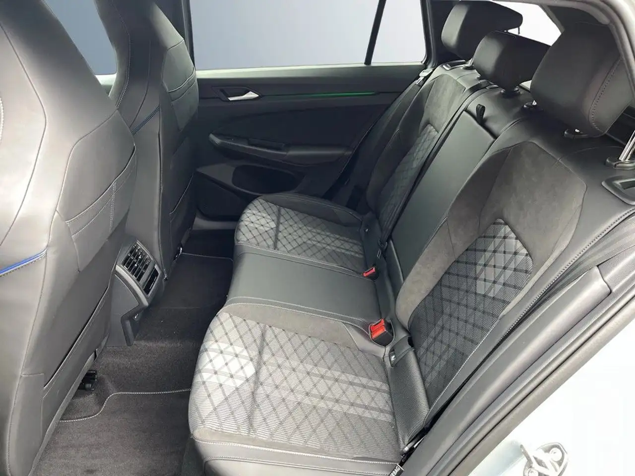 Volkswagen Golf 14