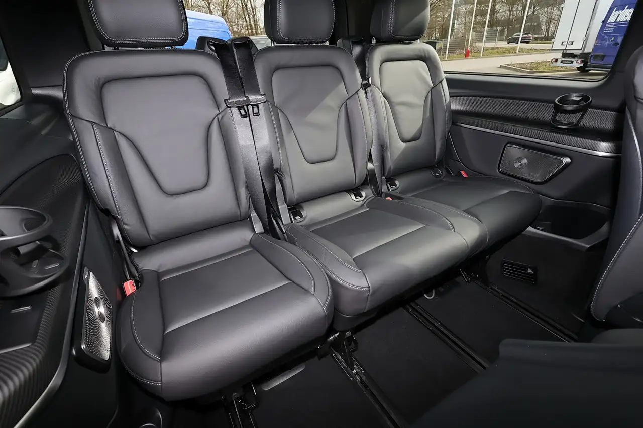 Mercedes-Benz V 300 7