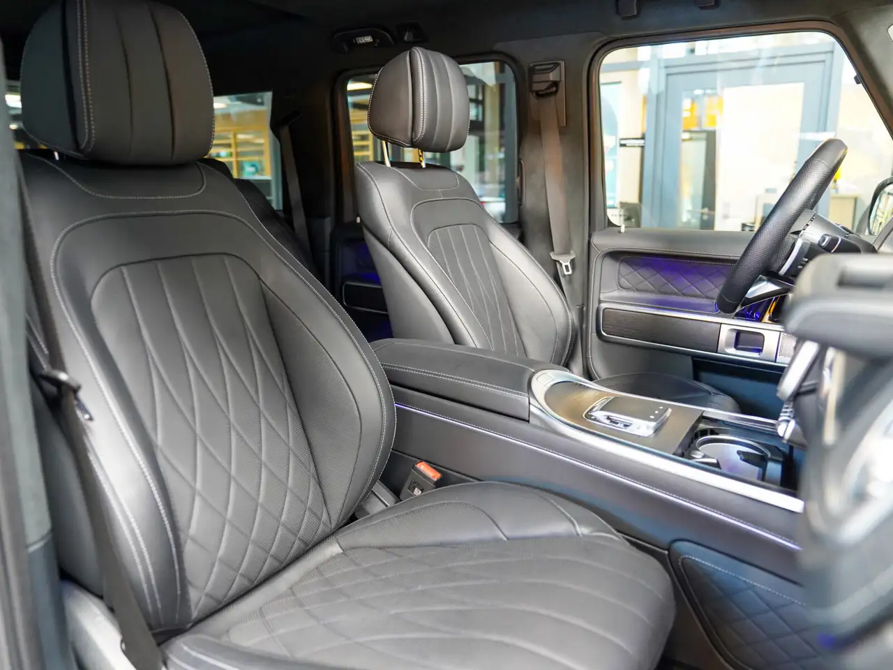 Mercedes-Benz G 450 4