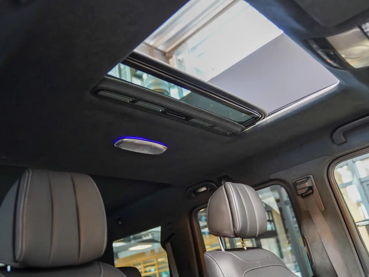 Mercedes-Benz G 450 6