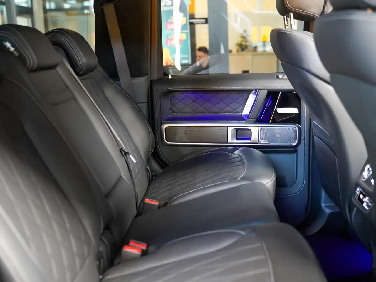 Mercedes-Benz G 450 11