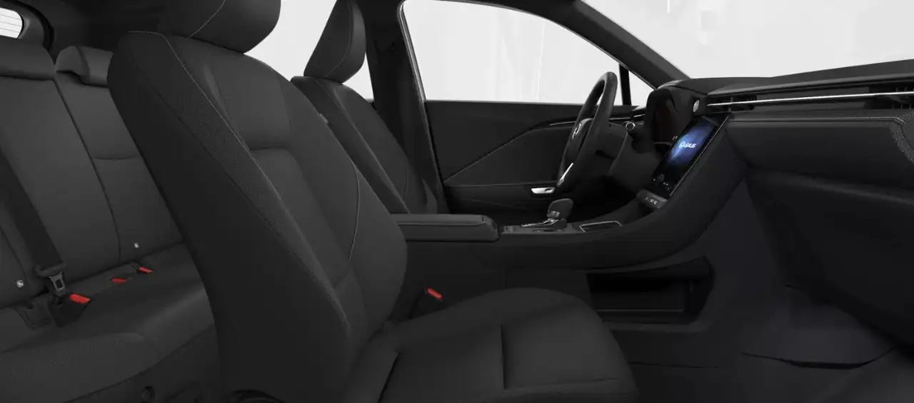 Lexus LBX 7