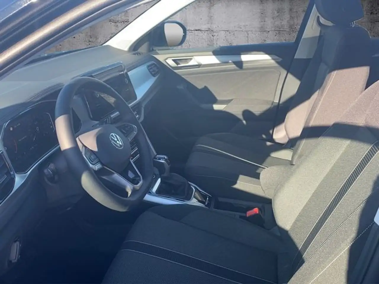 Volkswagen T-Roc 9