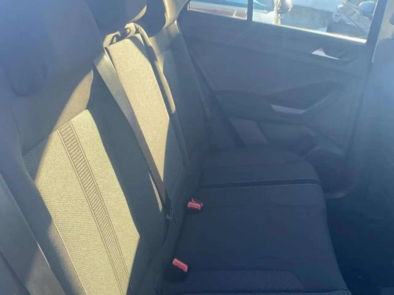 Volkswagen T-Roc 12