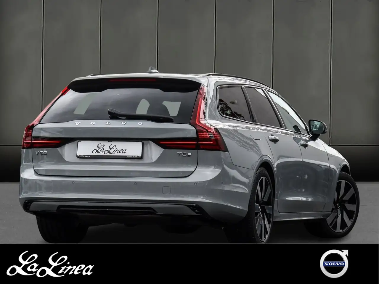 Volvo V90 2