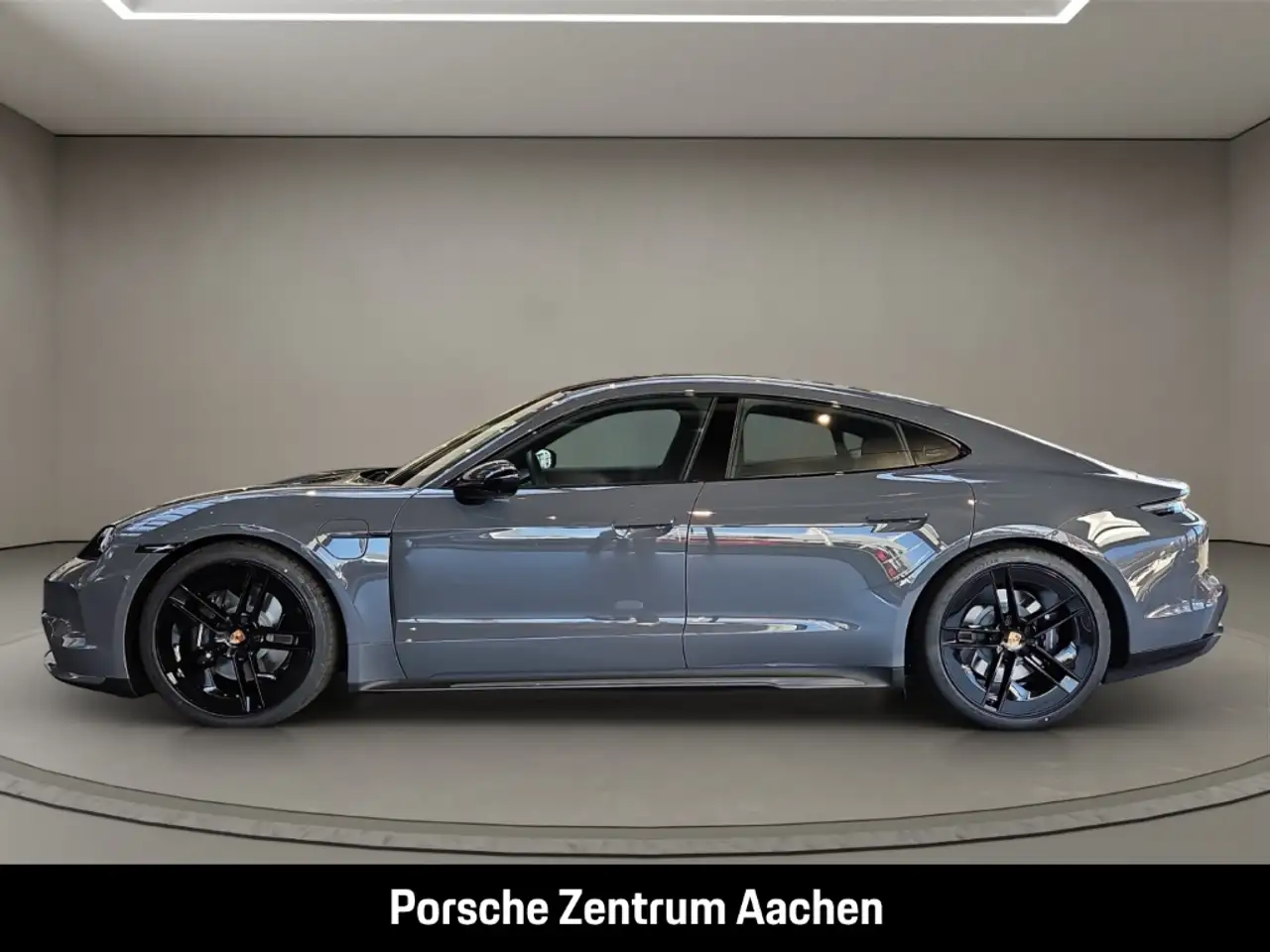 Porsche Taycan 2