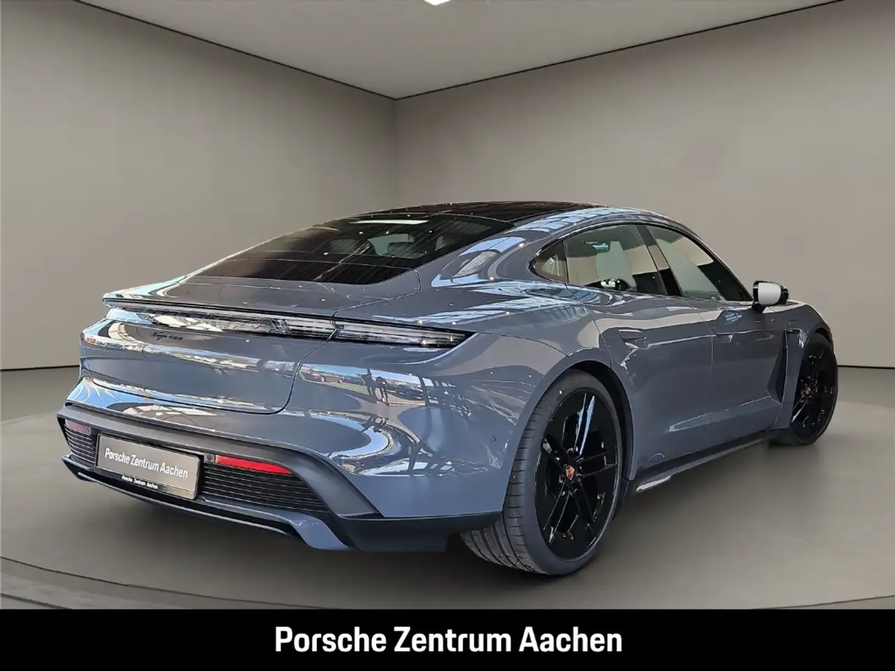 Porsche Taycan 6