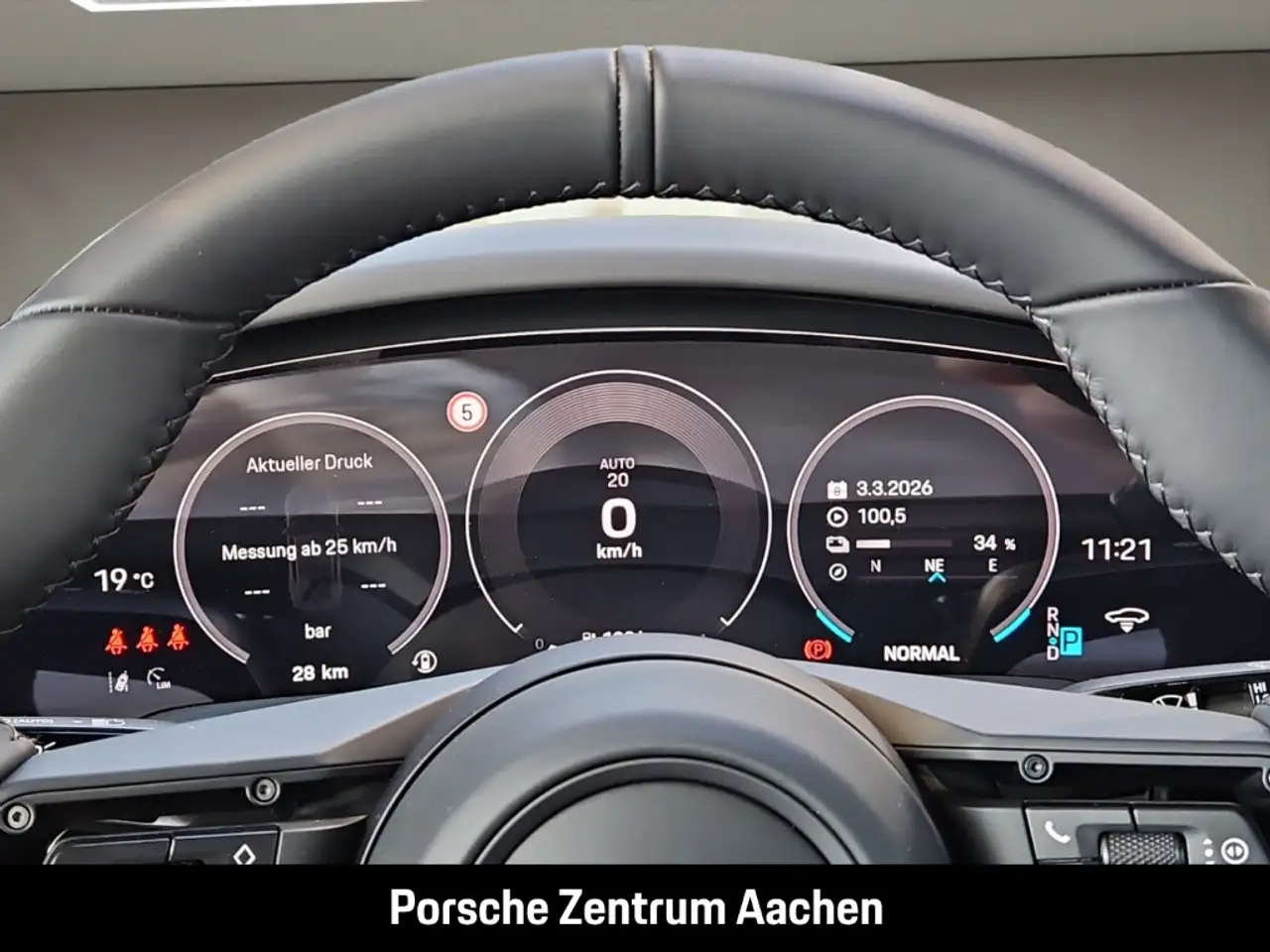 Porsche Taycan 15