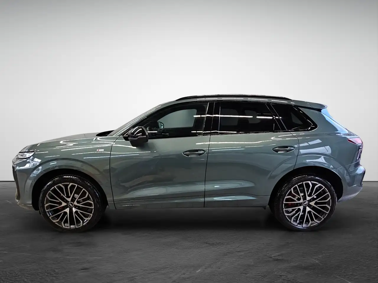 Audi Q3 4