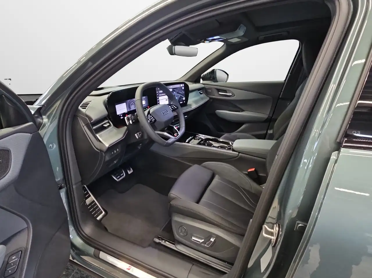 Audi Q3 8