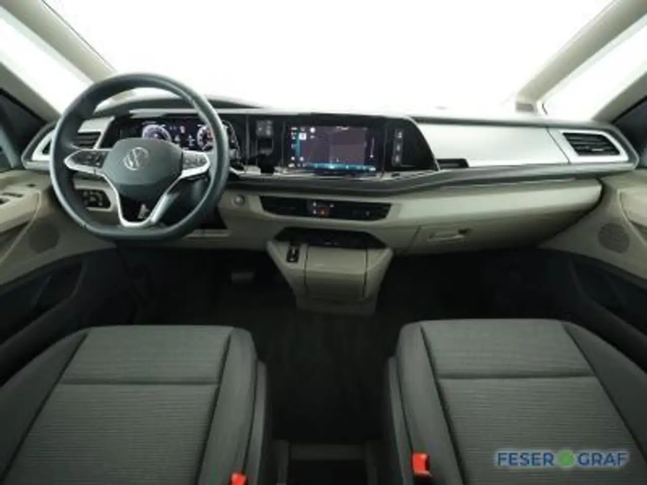 Volkswagen T7 Multivan 5
