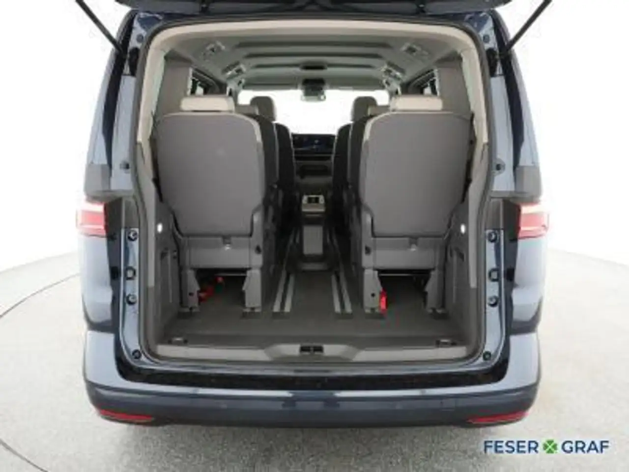 Volkswagen T7 Multivan 9