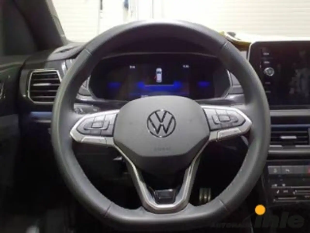 Volkswagen T-Cross 4