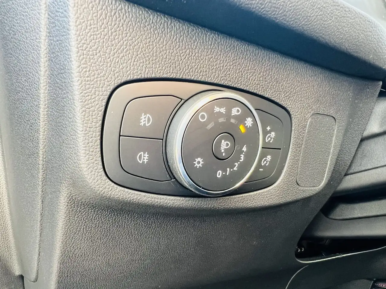 Ford Focus 11