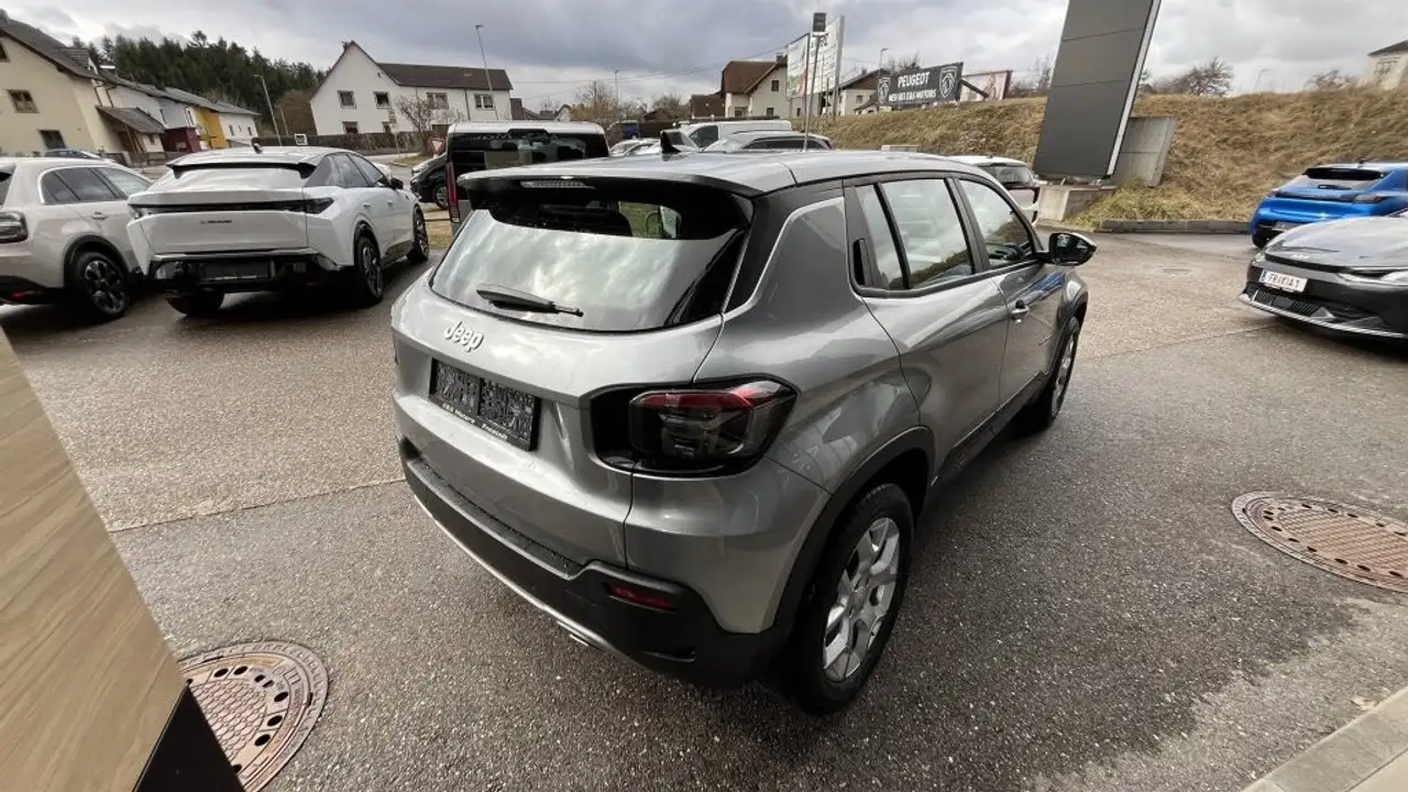 Jeep Avenger 5