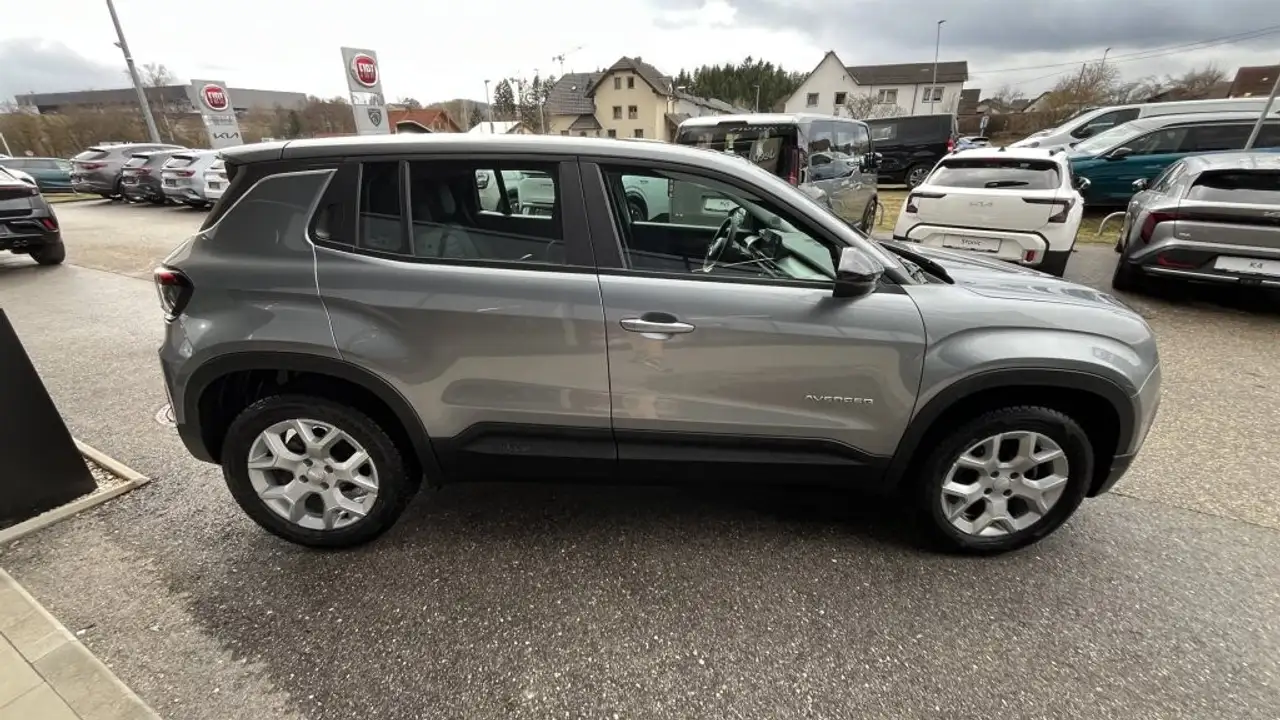 Jeep Avenger 6