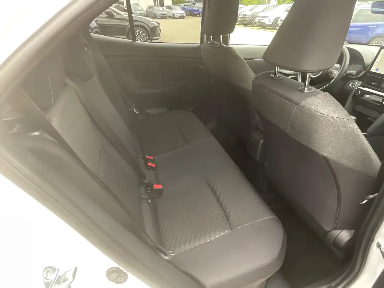 Toyota Yaris 16